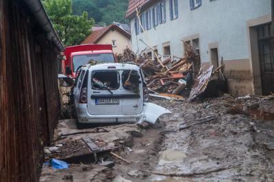 Braunsbach: Ausmass des heftigen Unwetters wird am Montag-Morgen klar - Ortskern voellig zerstoert
